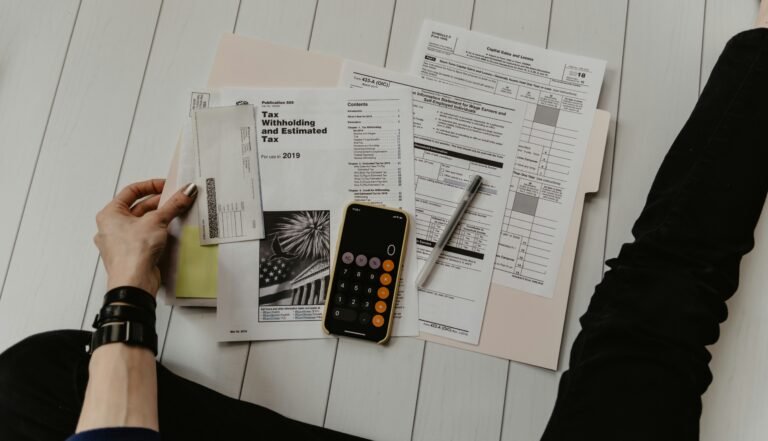 The Complete Guide to Personal Finance: Budgeting, Saving, Investing, and Building Long-Term Wealth