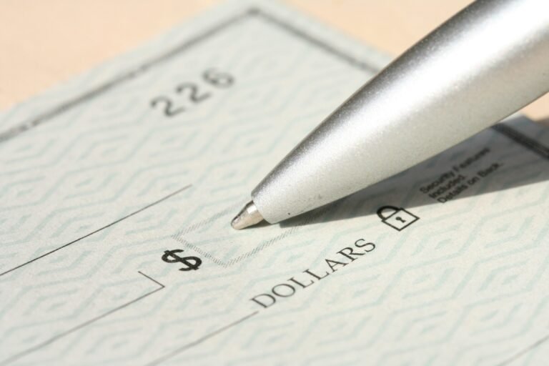 How to Open a Bank Account: A Complete Beginner’s Guide to Choosing, Applying, and Managing Your First Account
